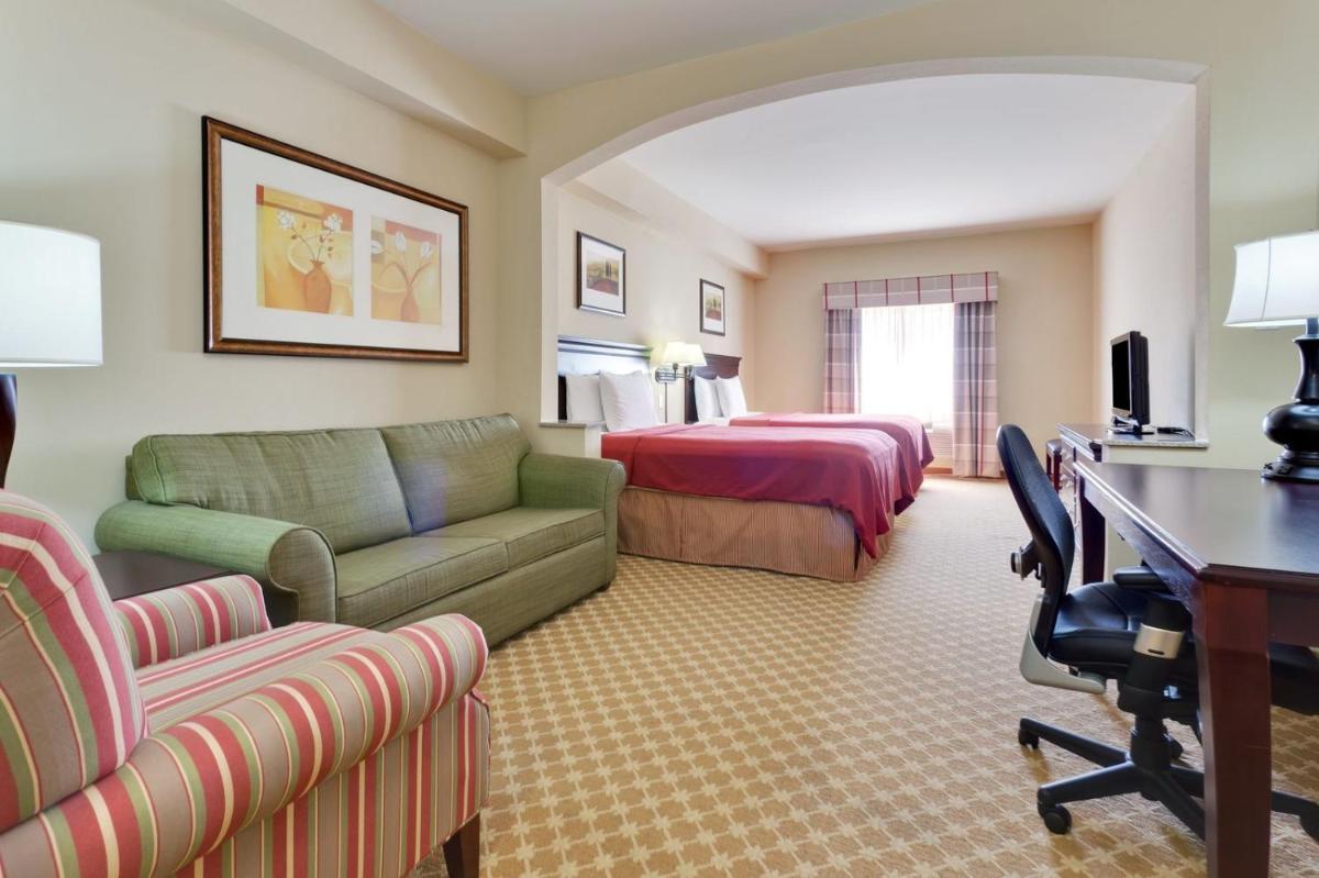 Popular attractions Area Nearby Property